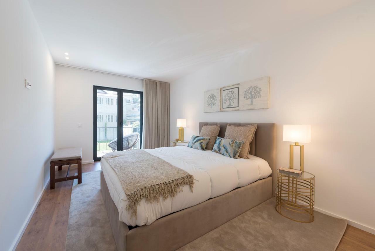 Lovelystay - Downtown Balcony Apartment With Free Parking Porto Buitenkant foto