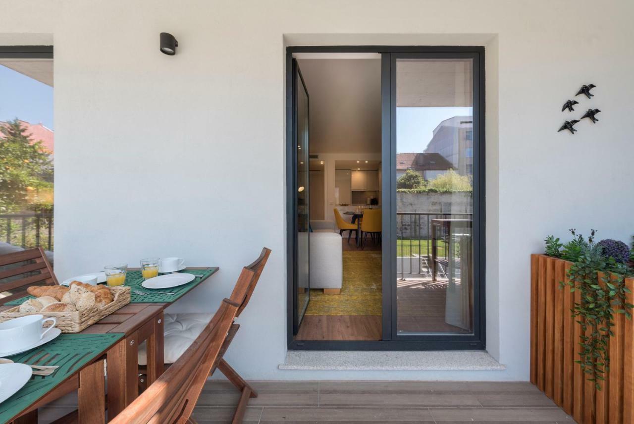 Lovelystay - Downtown Balcony Apartment With Free Parking Porto Buitenkant foto