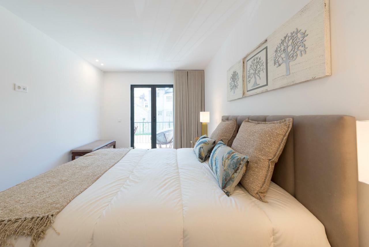 Lovelystay - Downtown Balcony Apartment With Free Parking Porto Buitenkant foto