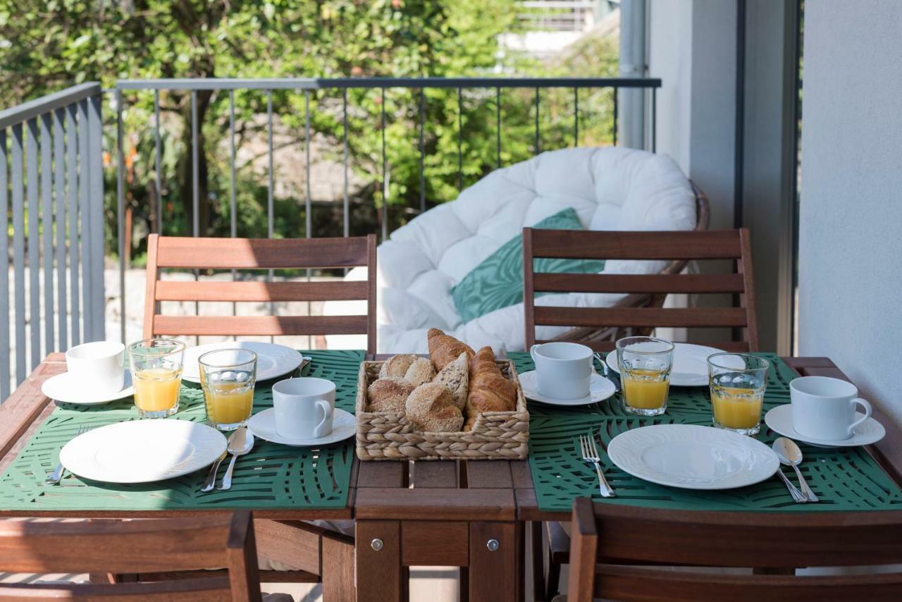 Lovelystay - Downtown Balcony Apartment With Free Parking Porto Buitenkant foto